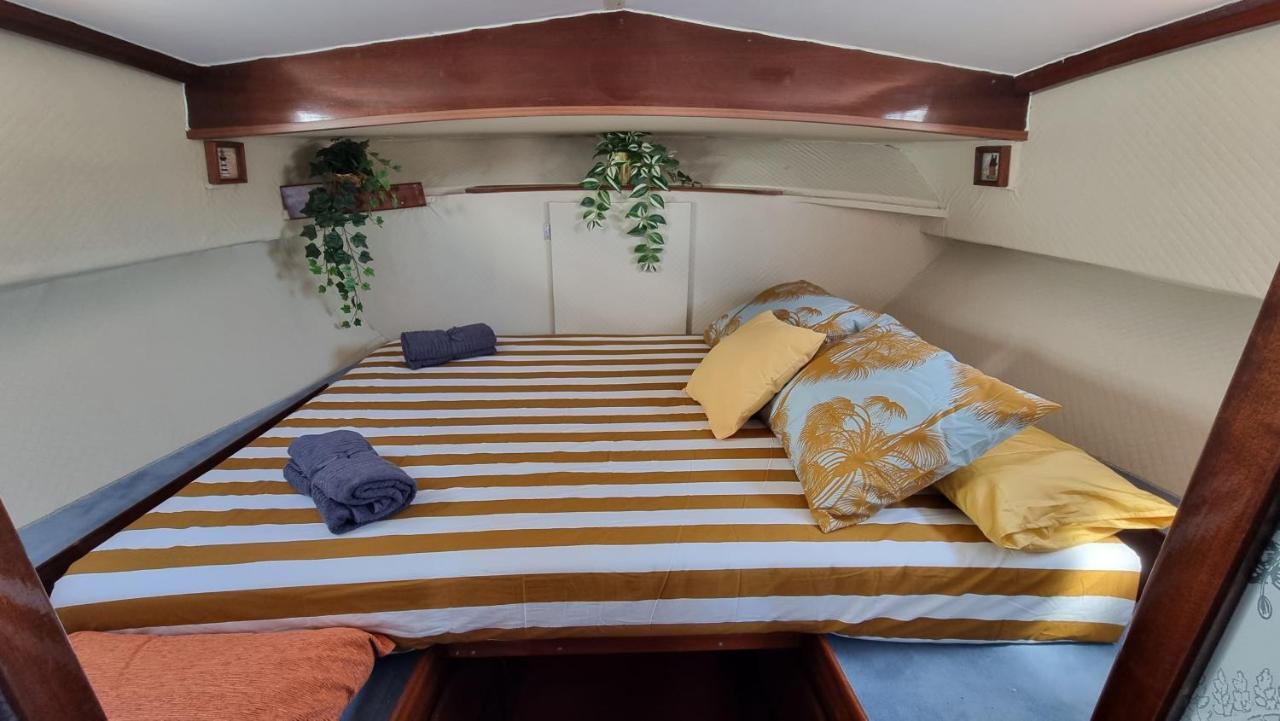 Hotel Charming Boat House In Barcelona With Big Terrace And Solarium Sant Adria de Besos Exterior foto