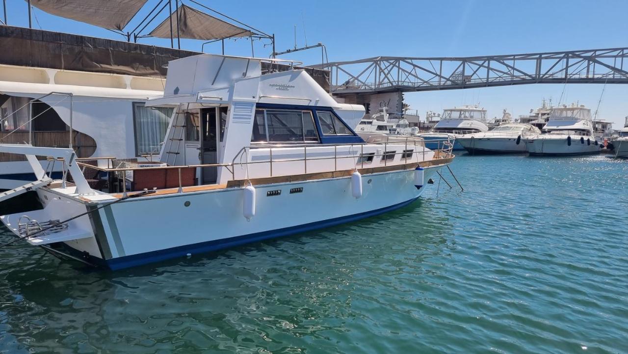 Hotel Charming Boat House In Barcelona With Big Terrace And Solarium Sant Adria de Besos Exterior foto